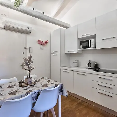 Centro, Mansarda Design Con Travi A Vista Treviso